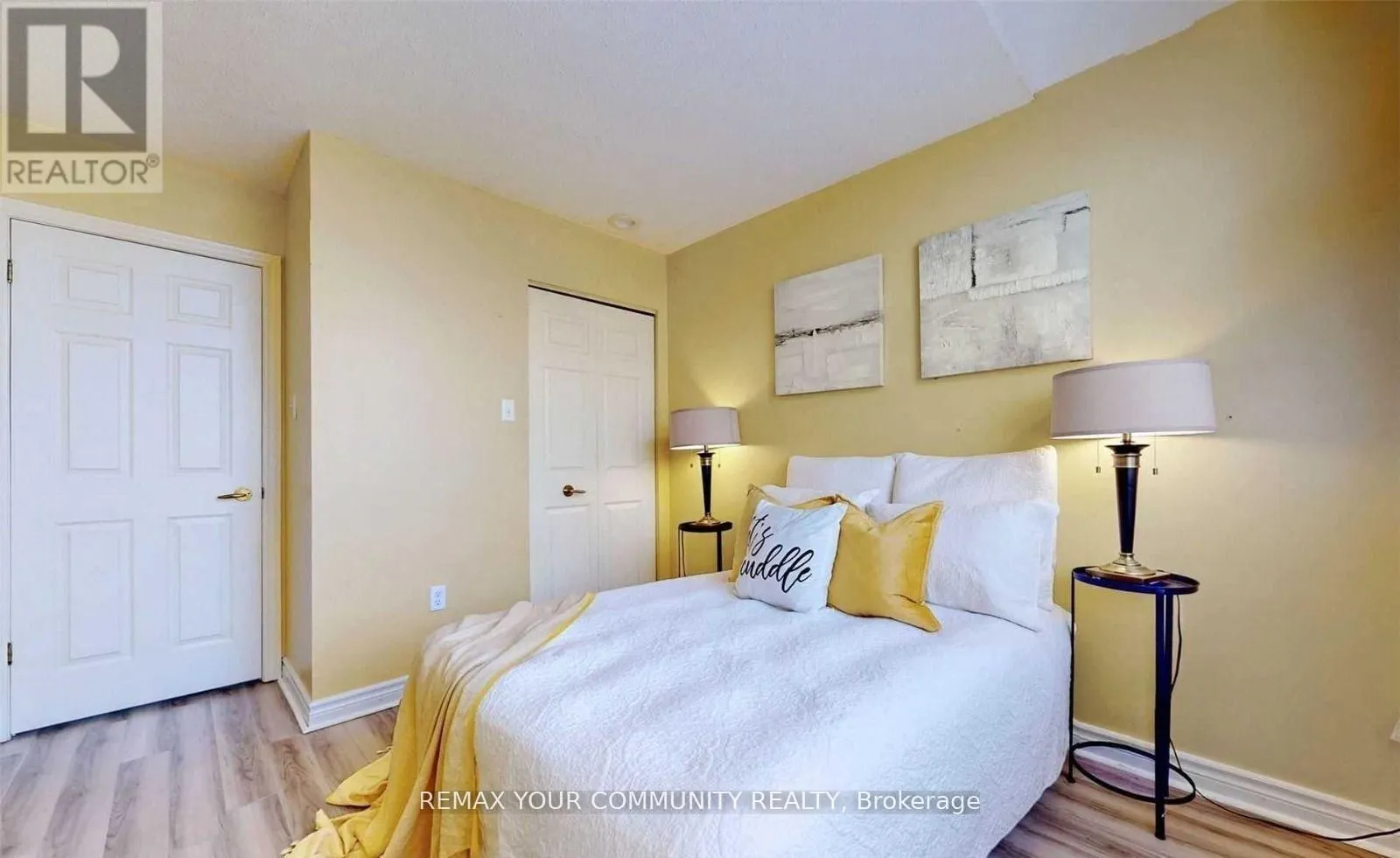 31 - 310 CHRISTOPHER DRIVE