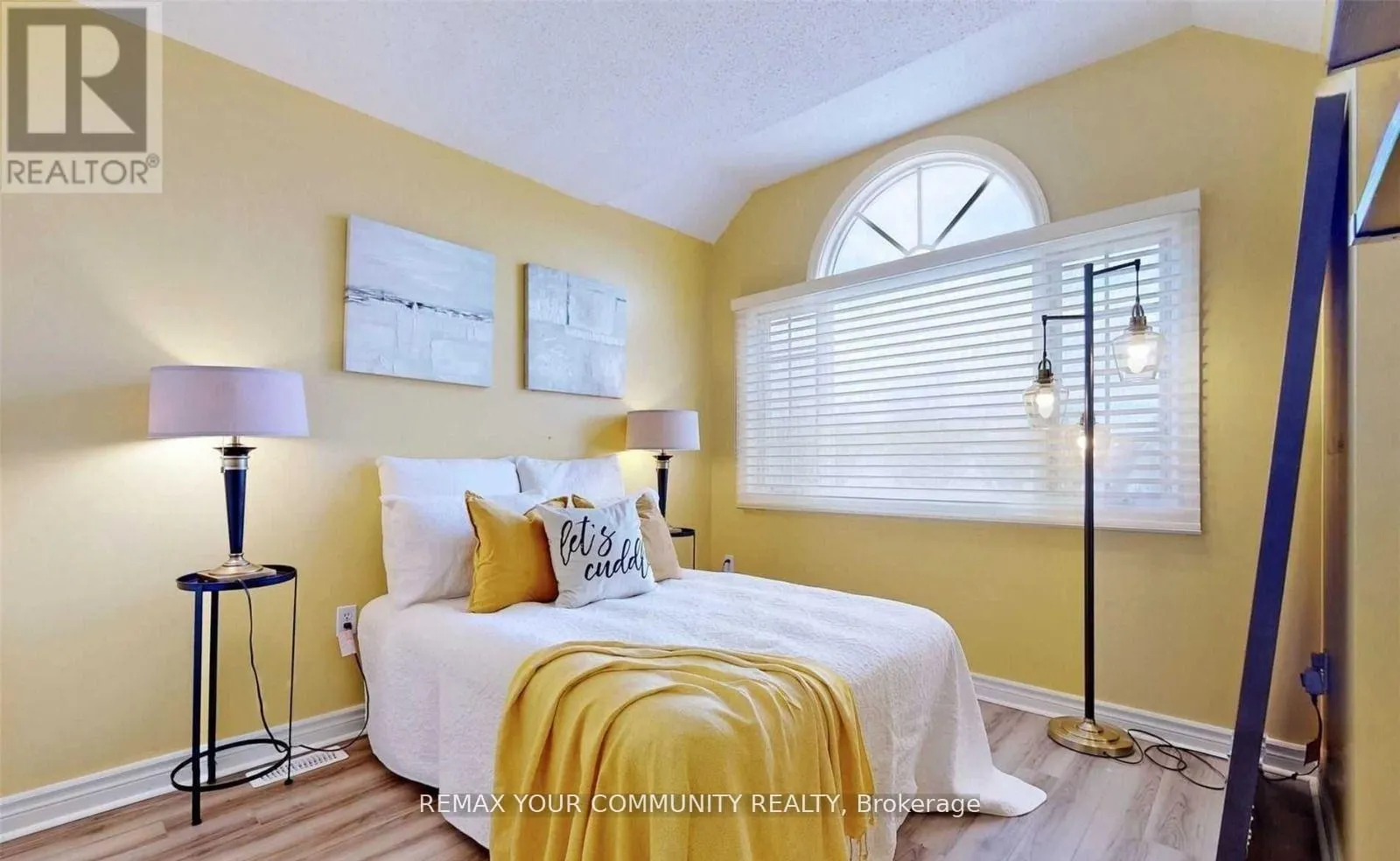 31 - 310 CHRISTOPHER DRIVE