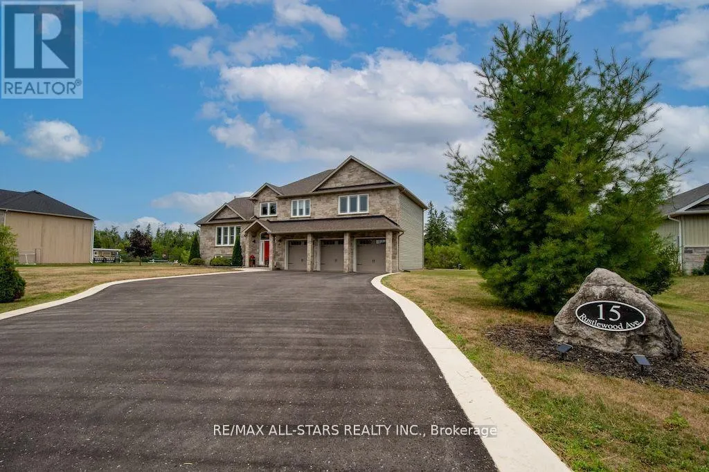 15 RUSTLEWOOD AVENUE