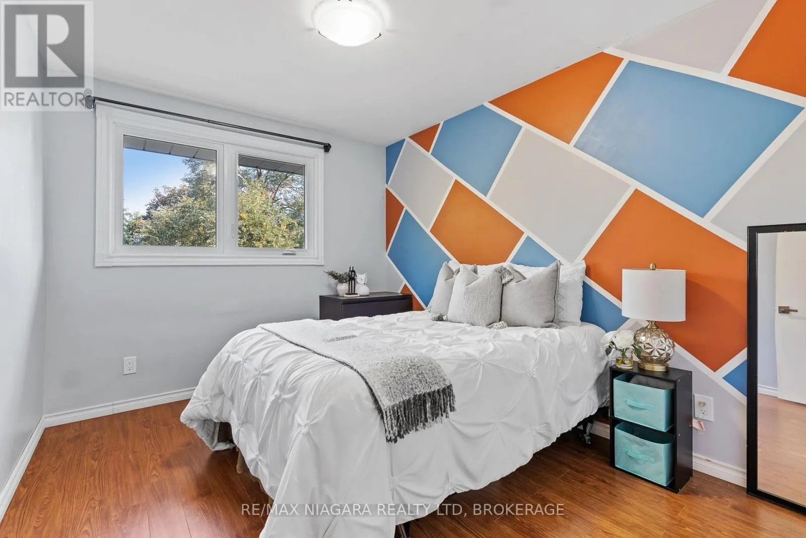 31 JESSICA DRIVE