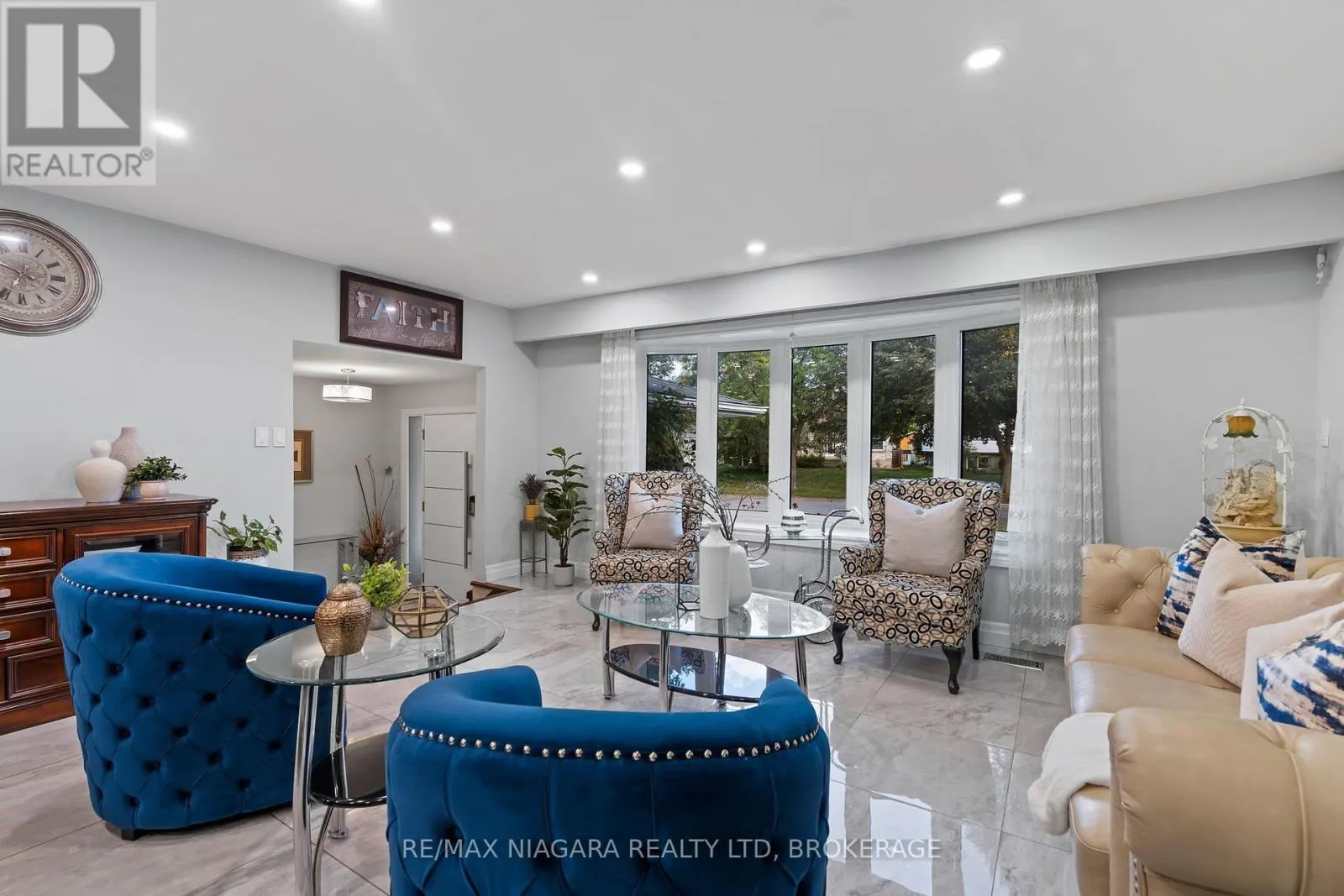 31 JESSICA DRIVE