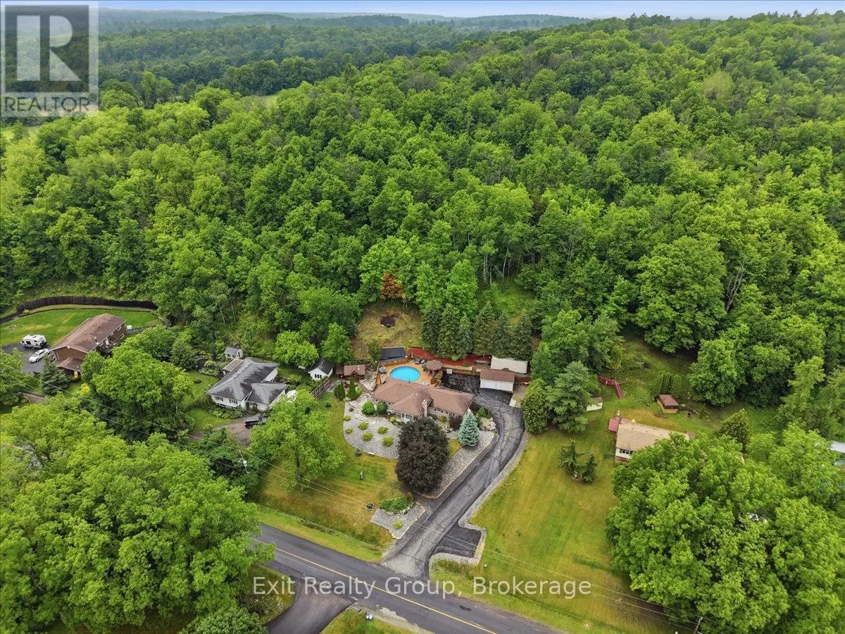 427 TOWNSEND ROAD