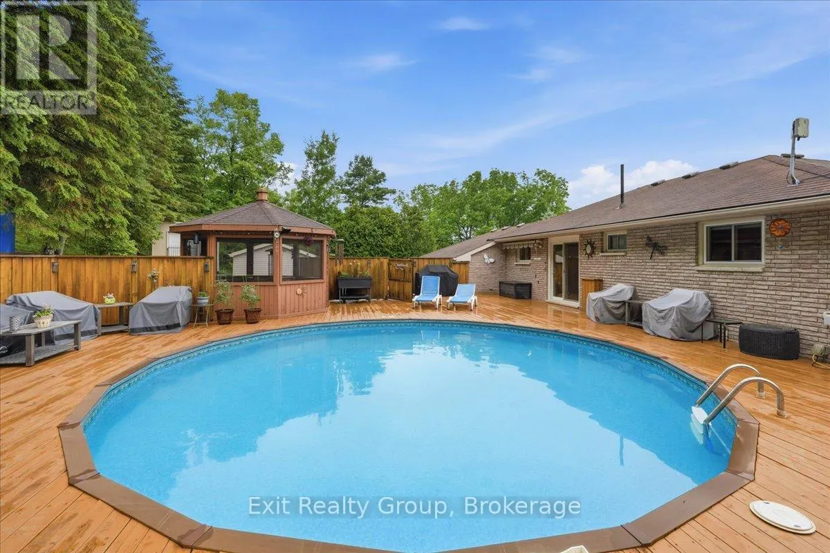 427 TOWNSEND ROAD