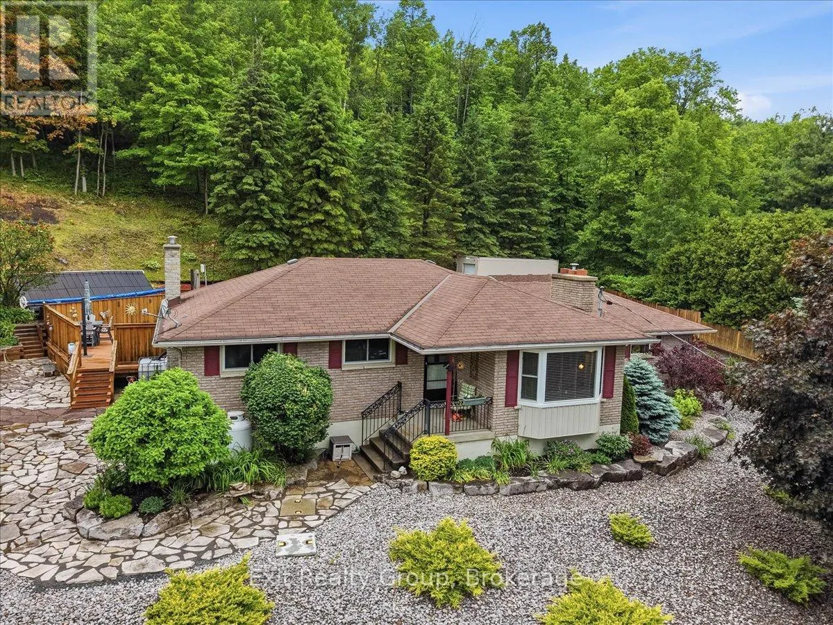 427 TOWNSEND ROAD