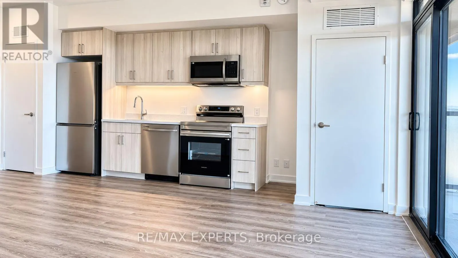 336 - 350 PRINCE CHARLES DRIVE
