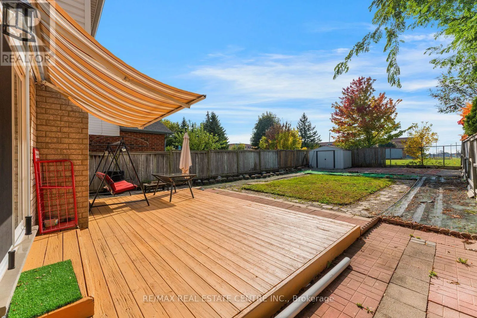 52 CRAWFORD CRESCENT