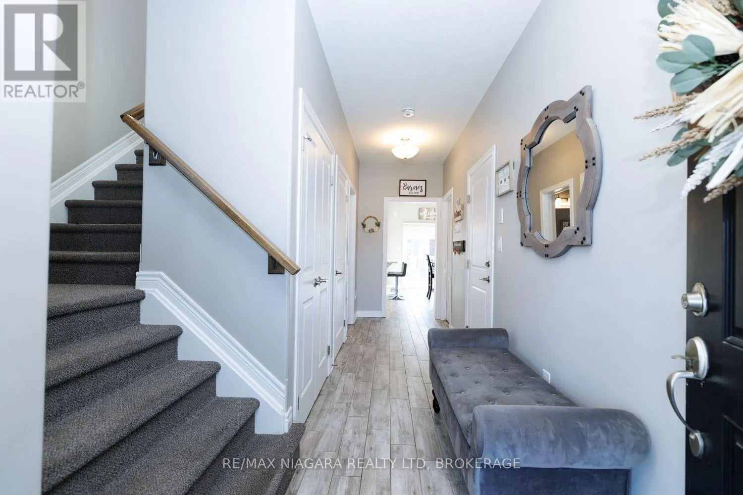 6 BERGENSTEIN CRESCENT