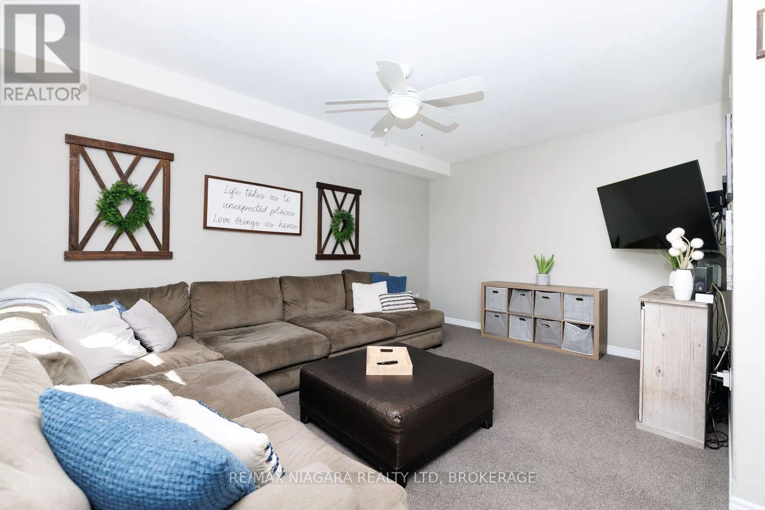 6 BERGENSTEIN CRESCENT