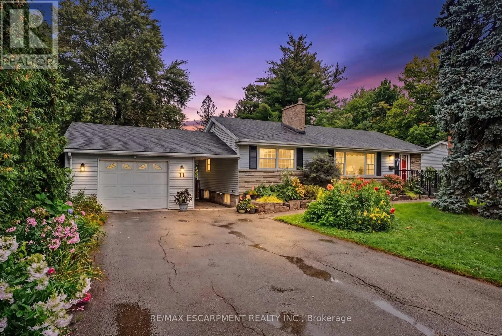 11 MILLER DRIVE