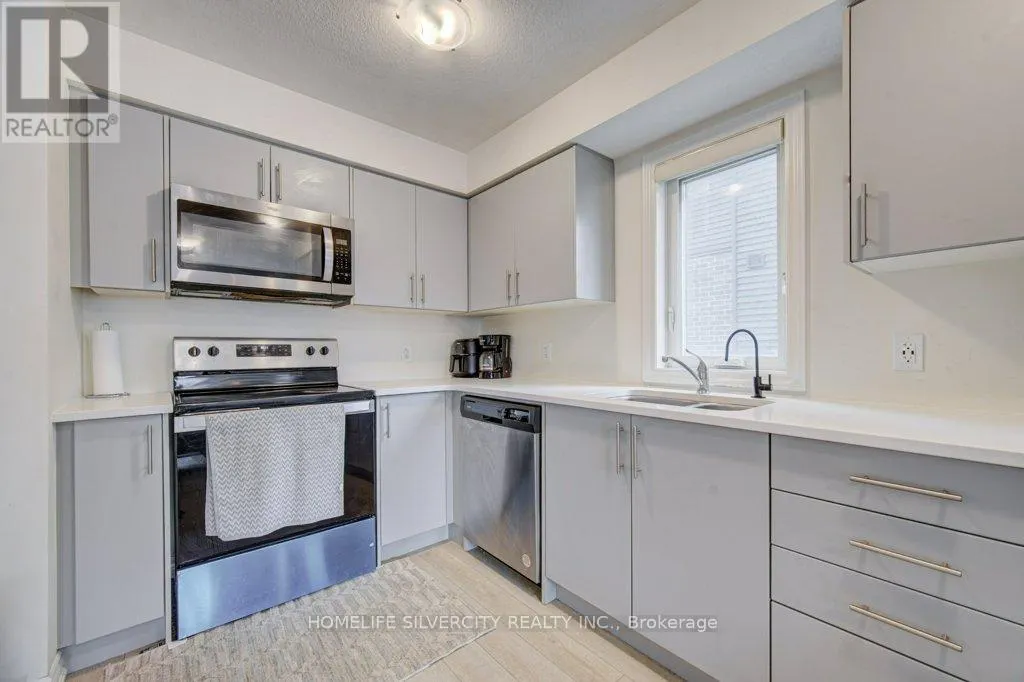#18 - 235 CHAPEL HILL DRIVE