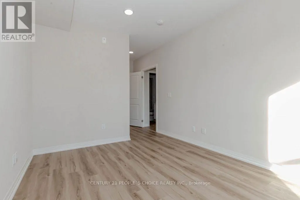 226 - 50 HERRICK AVENUE