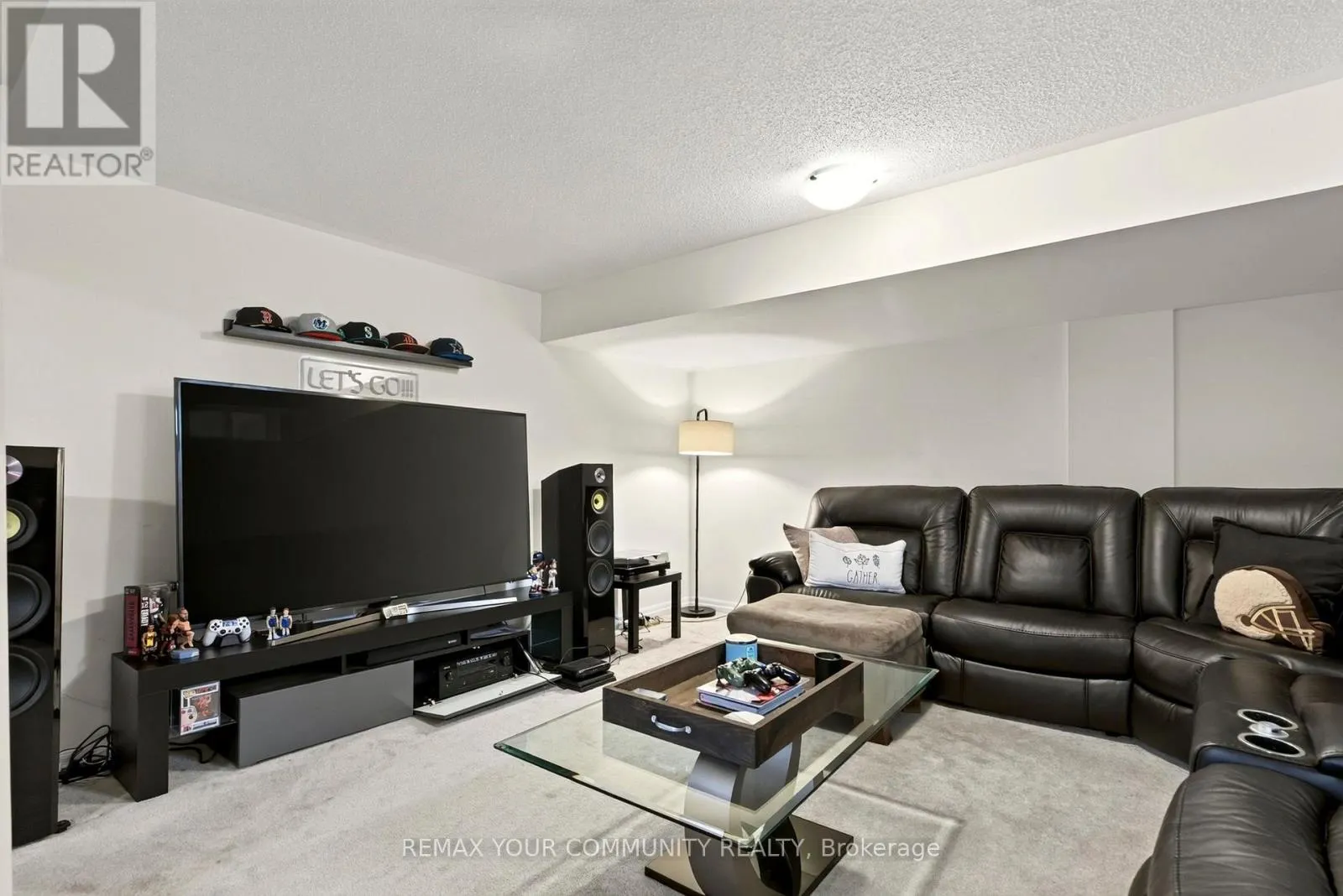 55 DOMINION CRESCENT