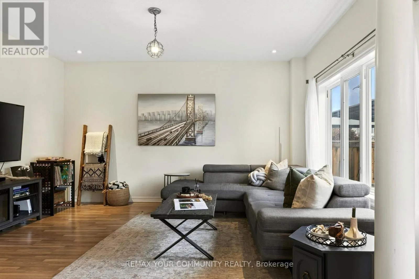 55 DOMINION CRESCENT