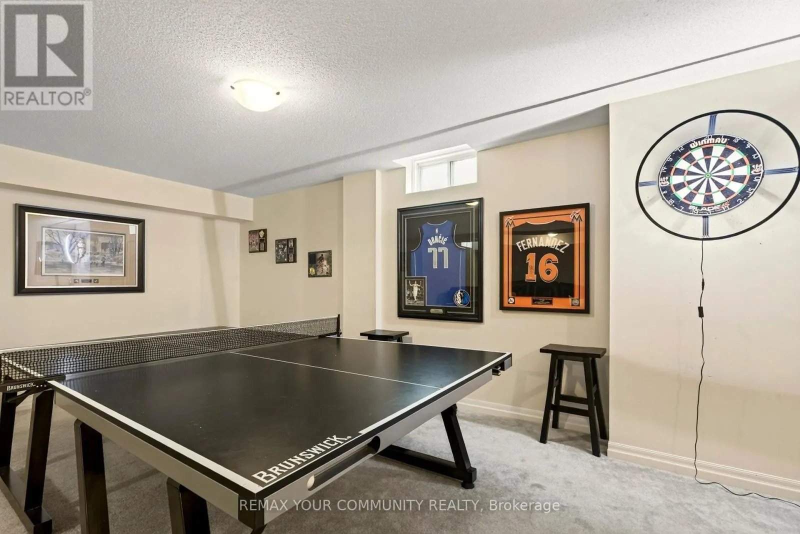 55 DOMINION CRESCENT