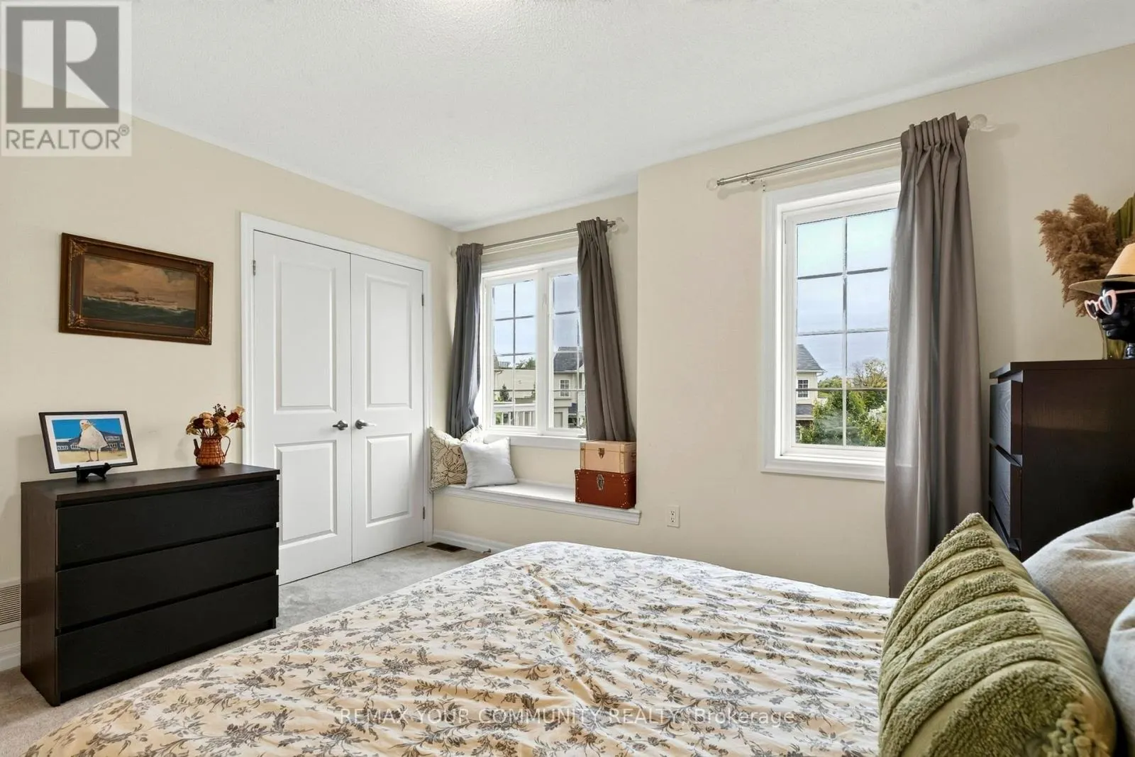 55 DOMINION CRESCENT