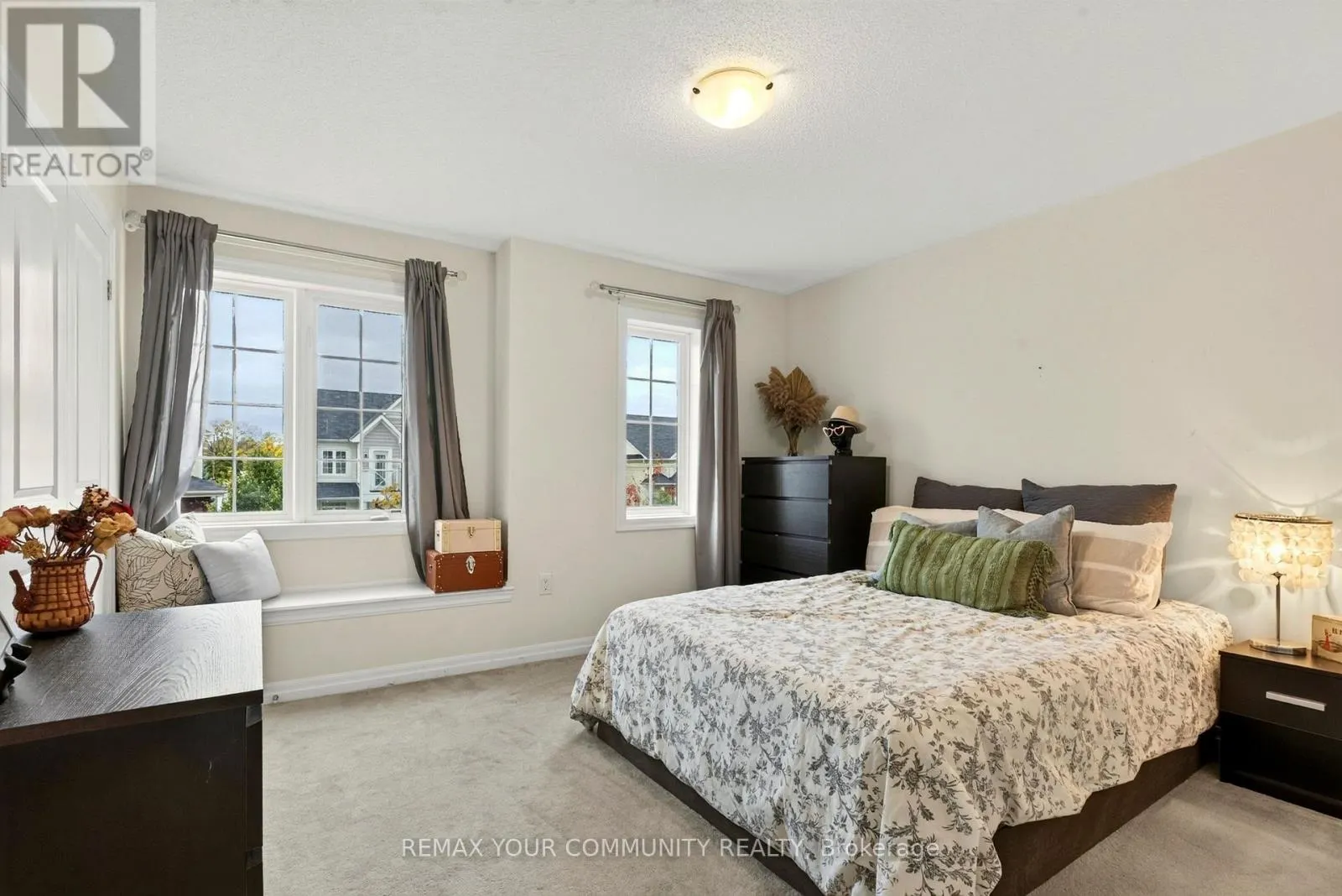 55 DOMINION CRESCENT