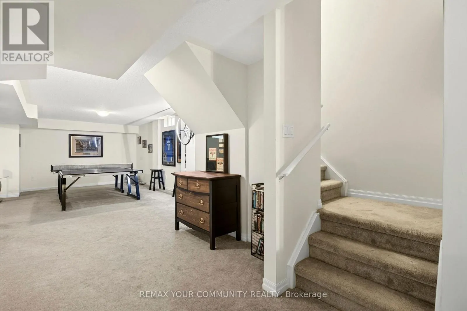 55 DOMINION CRESCENT