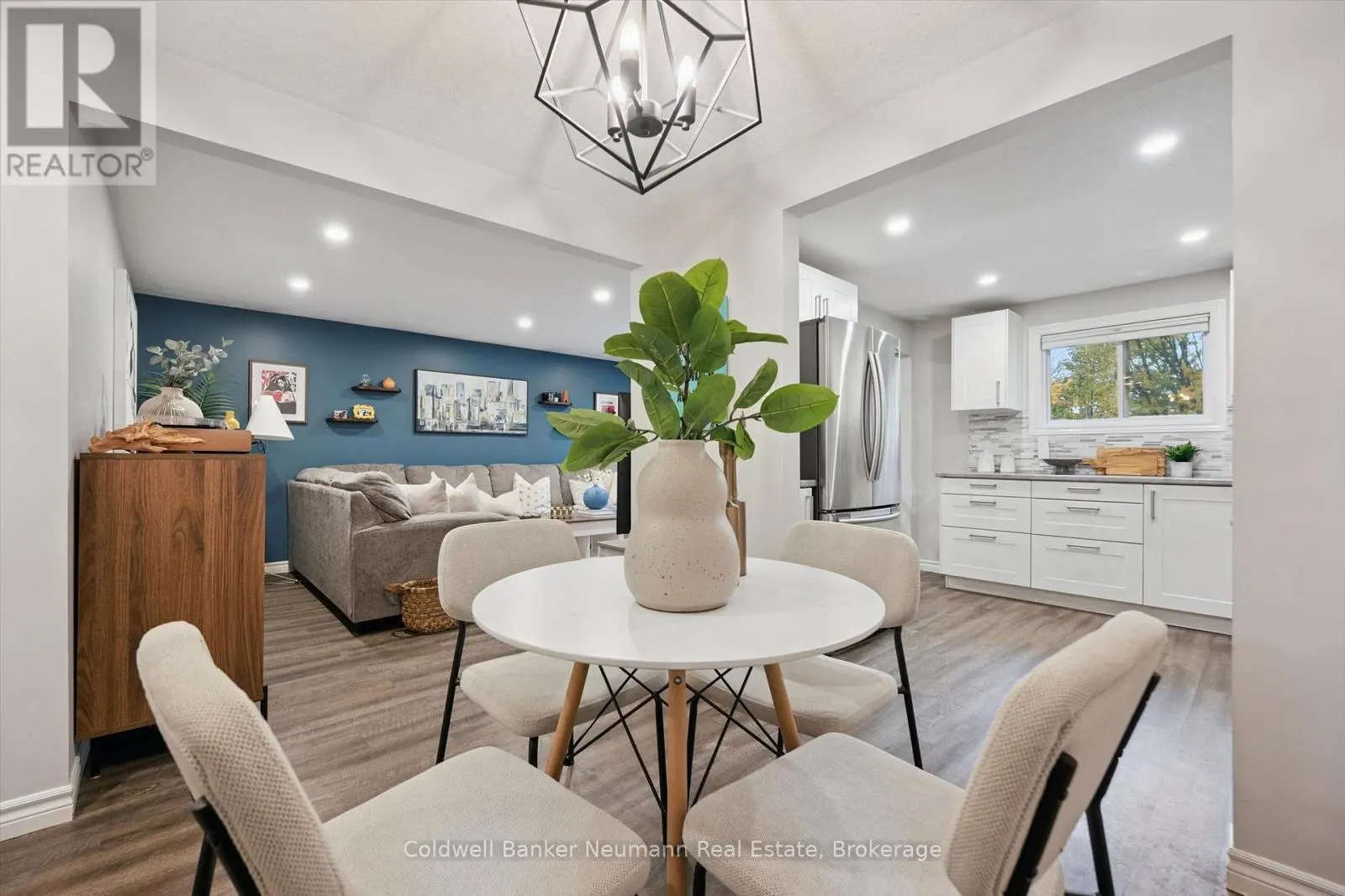27 ASPEN VALLEY CRESCENT