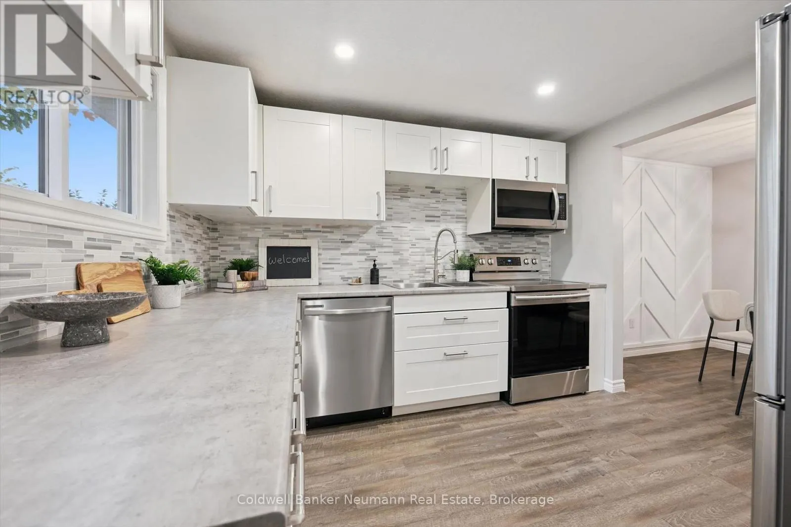 27 ASPEN VALLEY CRESCENT