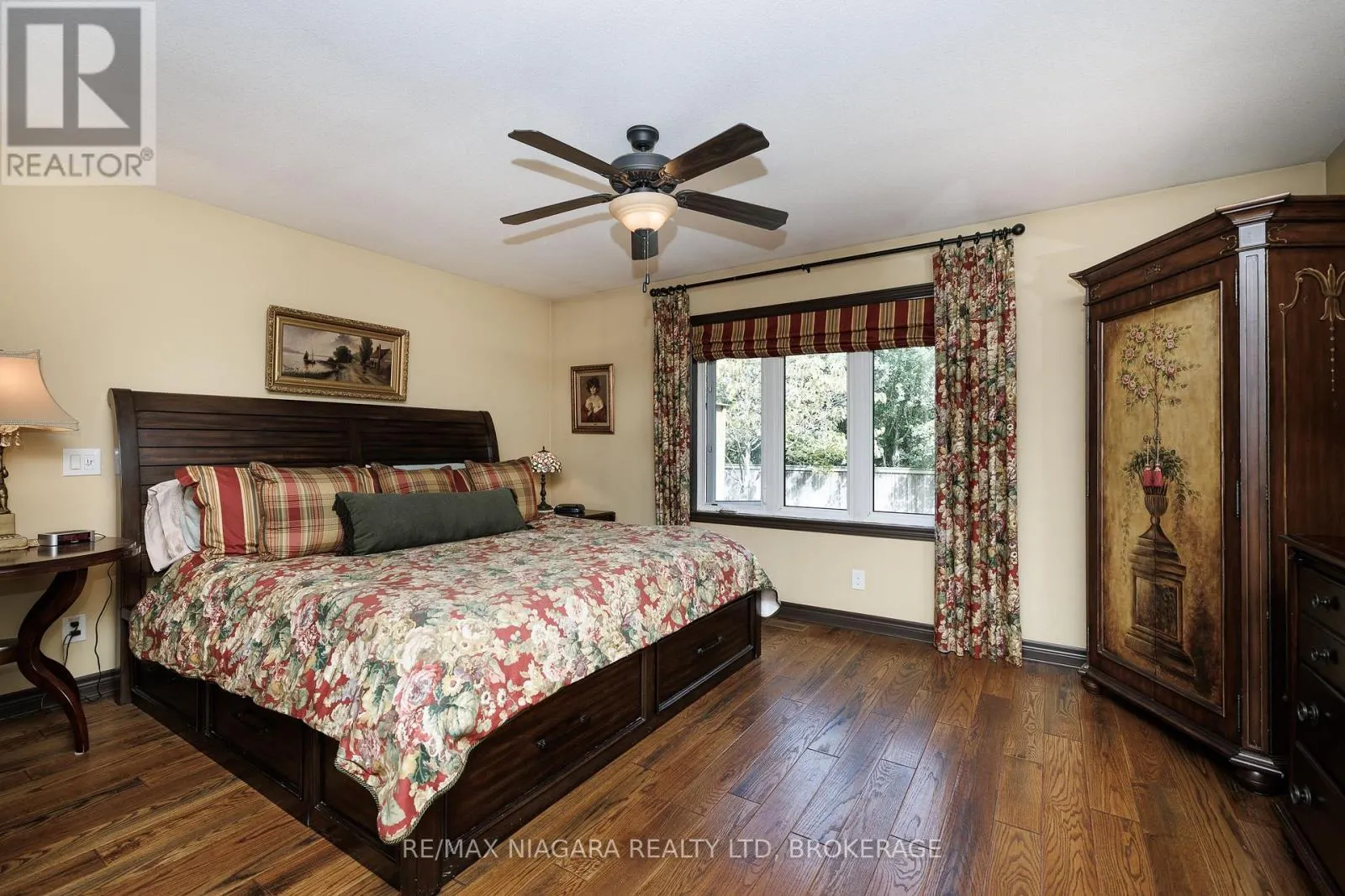 10 - 310 RIDGE ROAD S #10