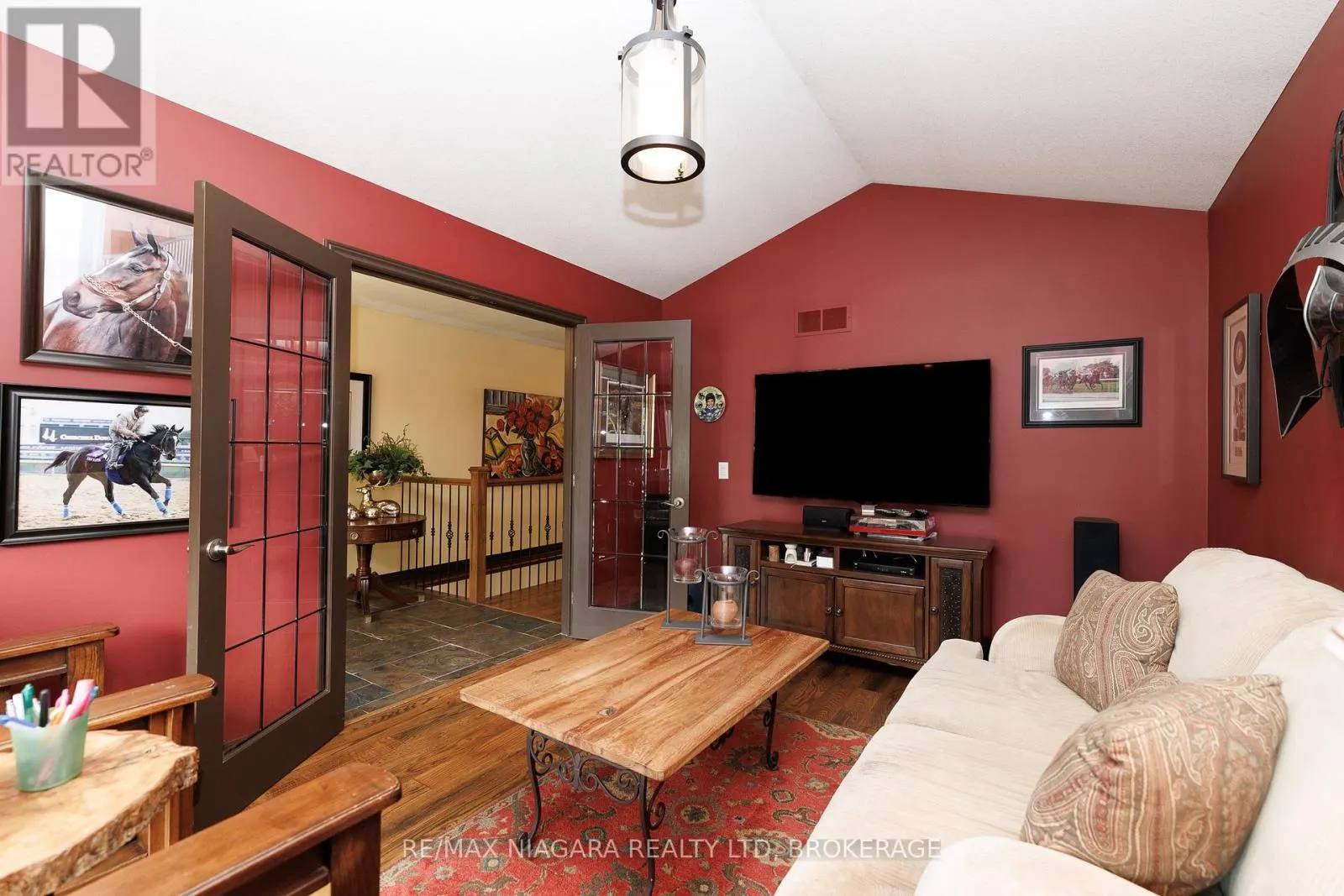 10 - 310 RIDGE ROAD S #10