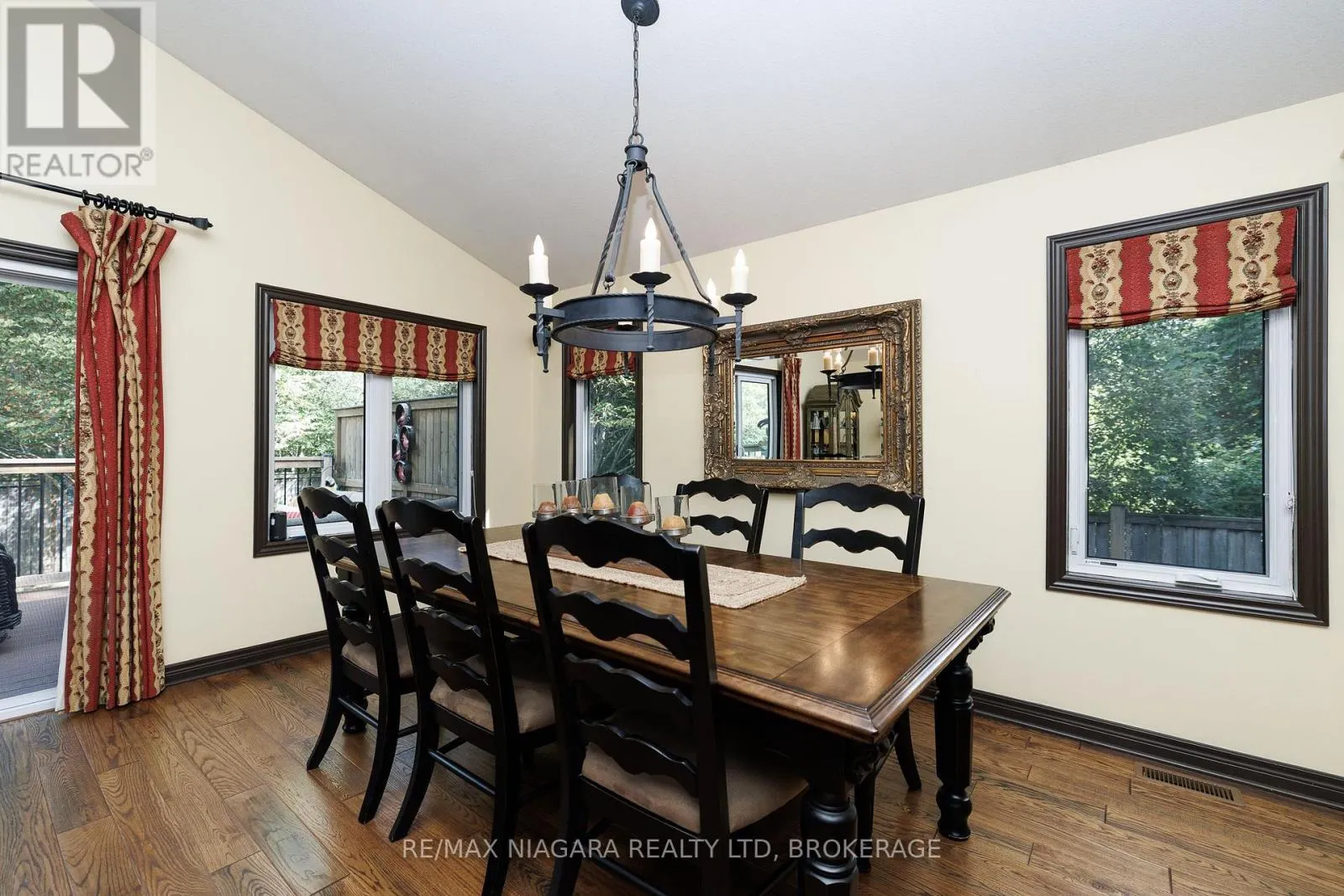 10 - 310 RIDGE ROAD S #10