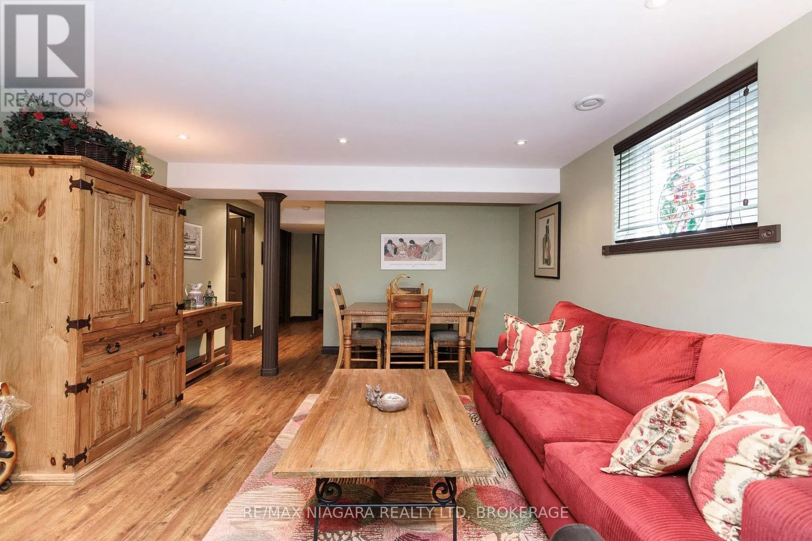 10 - 310 RIDGE ROAD S #10