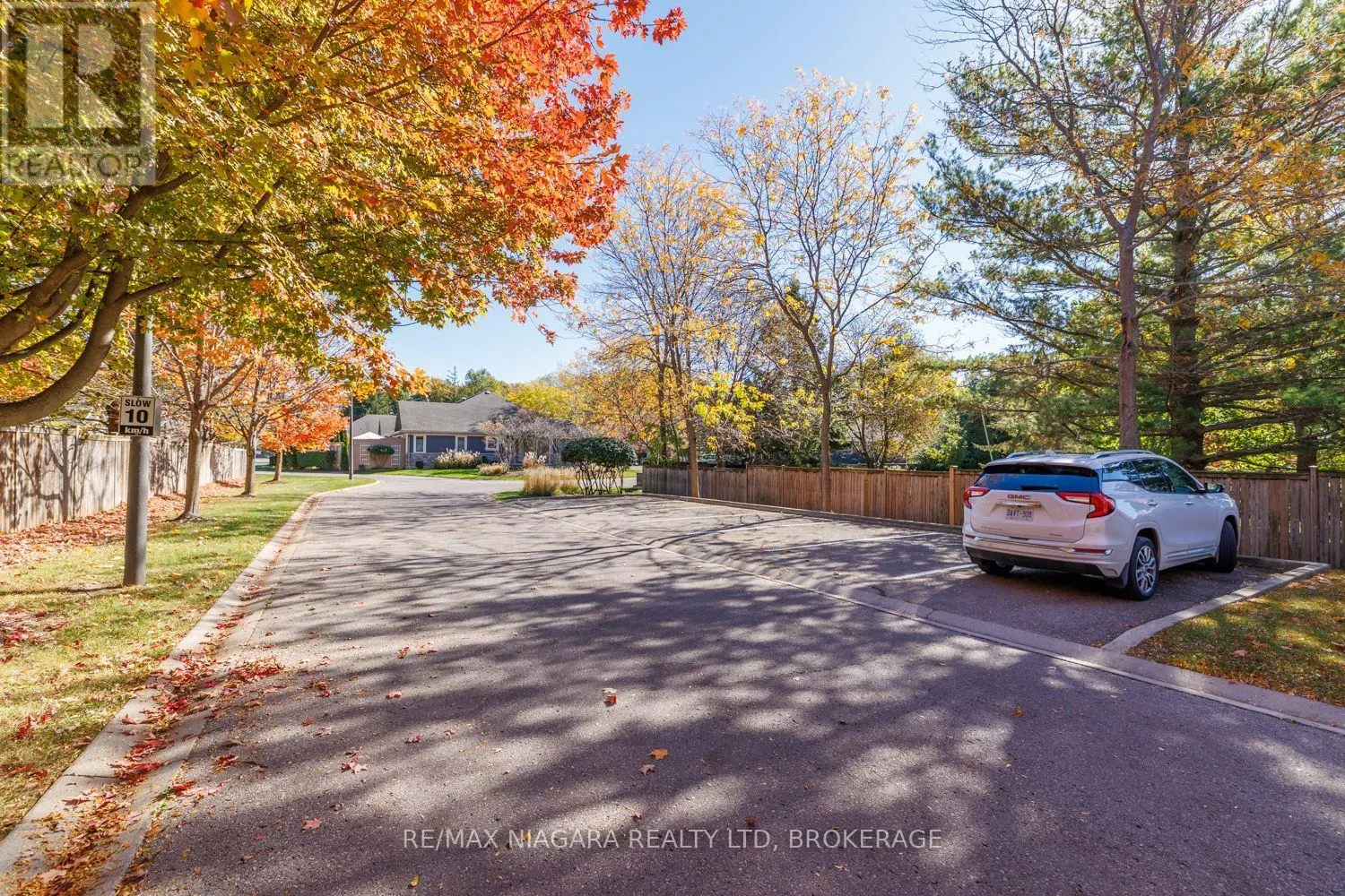 10 - 310 RIDGE ROAD S #10