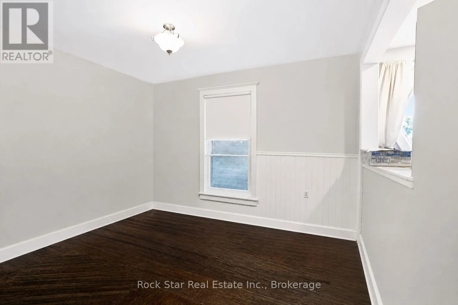 22 RICH AVENUE
