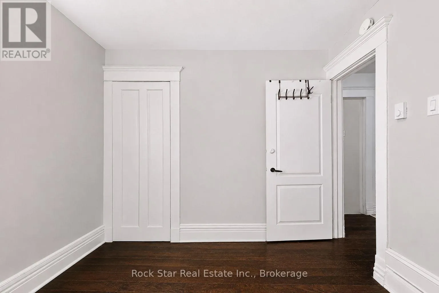 22 RICH AVENUE