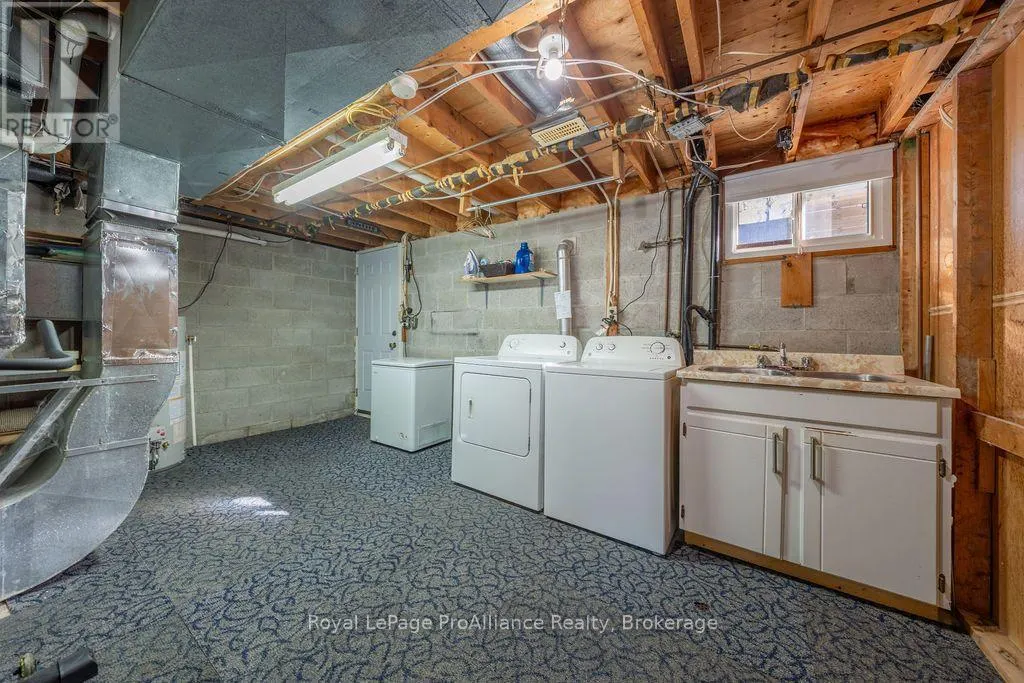 159 SINGLETON DRIVE