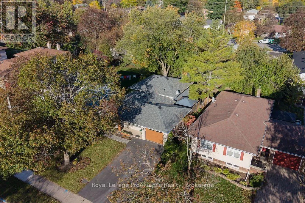 159 SINGLETON DRIVE