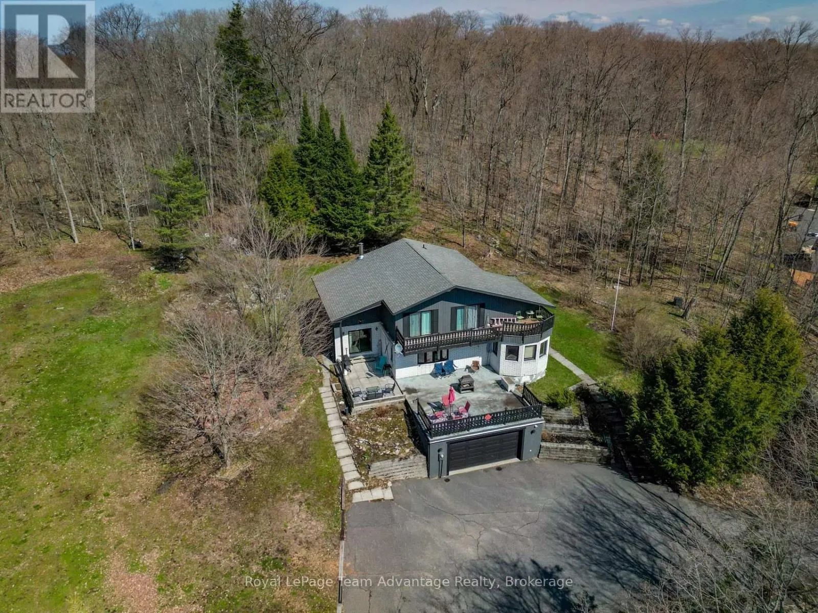 12 TAYLOR CRESCENT