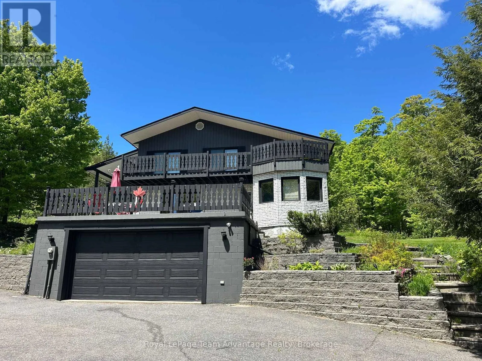 12 TAYLOR CRESCENT