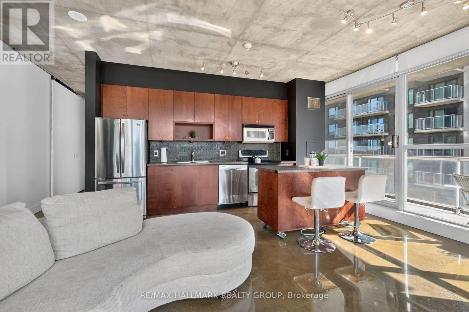 1206 - 179 GEORGE STREET