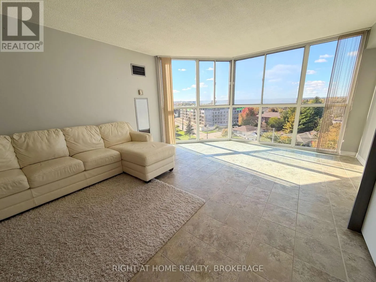 801 - 162 MARTINDALE ROAD #801