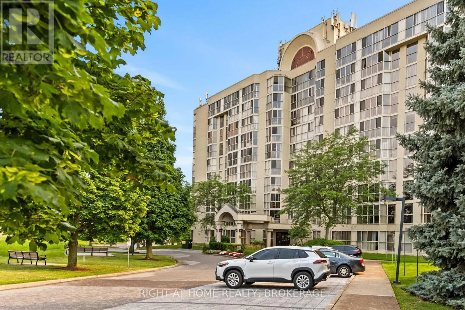 801 - 162 MARTINDALE ROAD #801