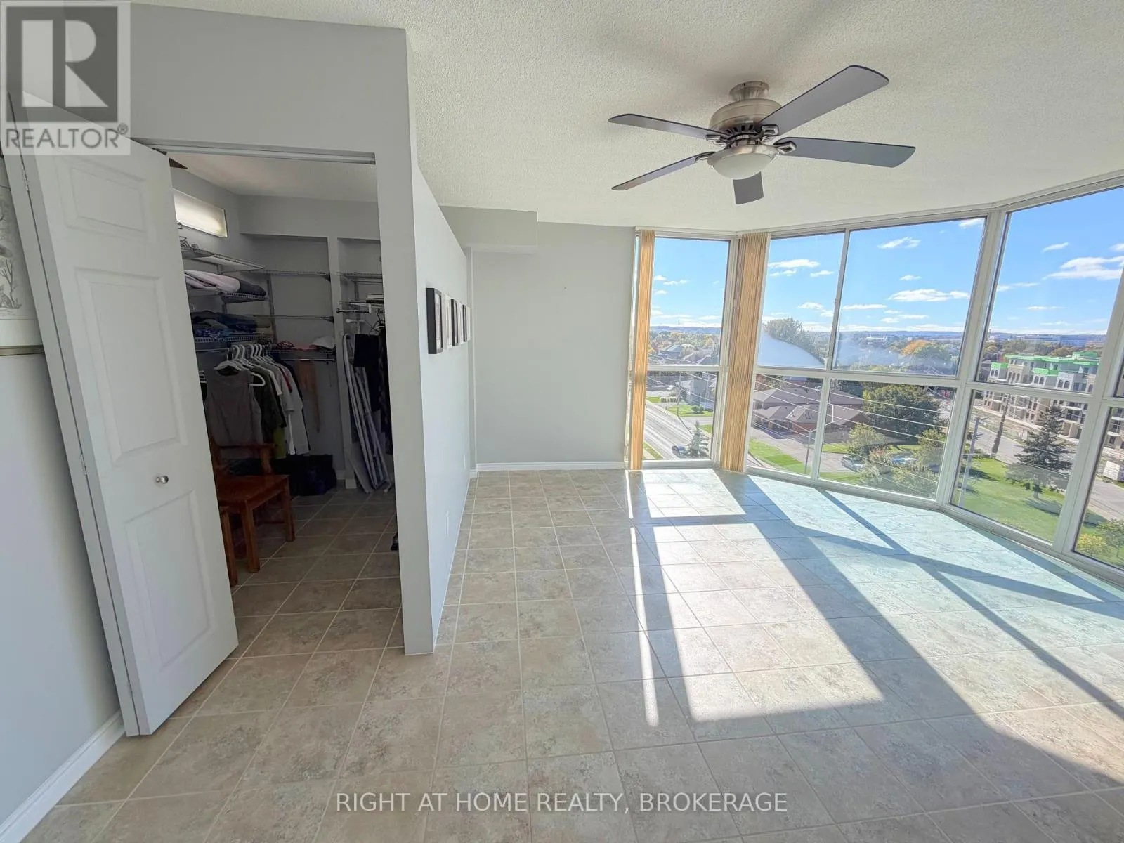 801 - 162 MARTINDALE ROAD #801