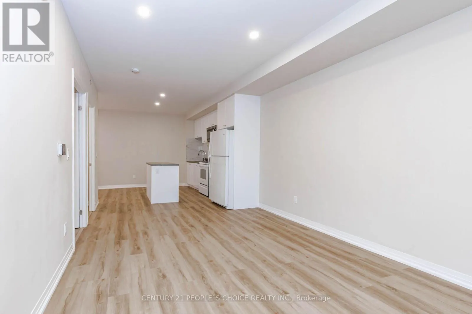 206 - 50 HERRICK AVENUE