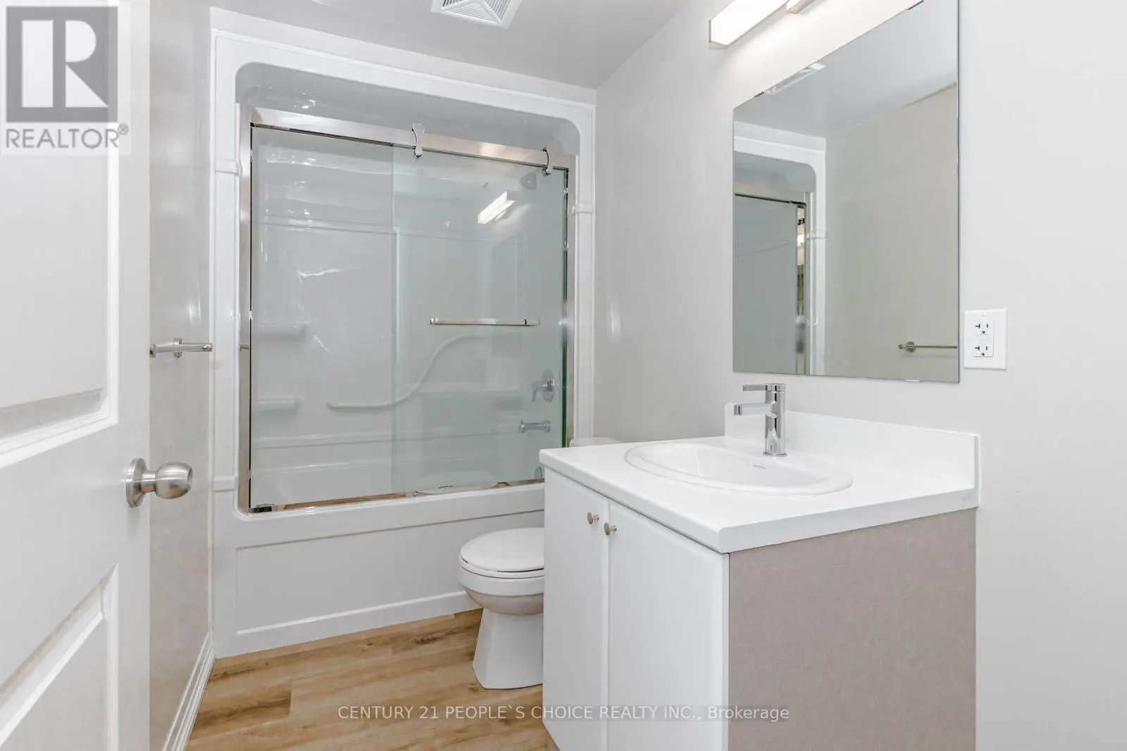 206 - 50 HERRICK AVENUE