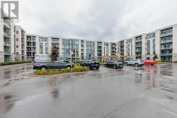 206 - 50 HERRICK AVENUE