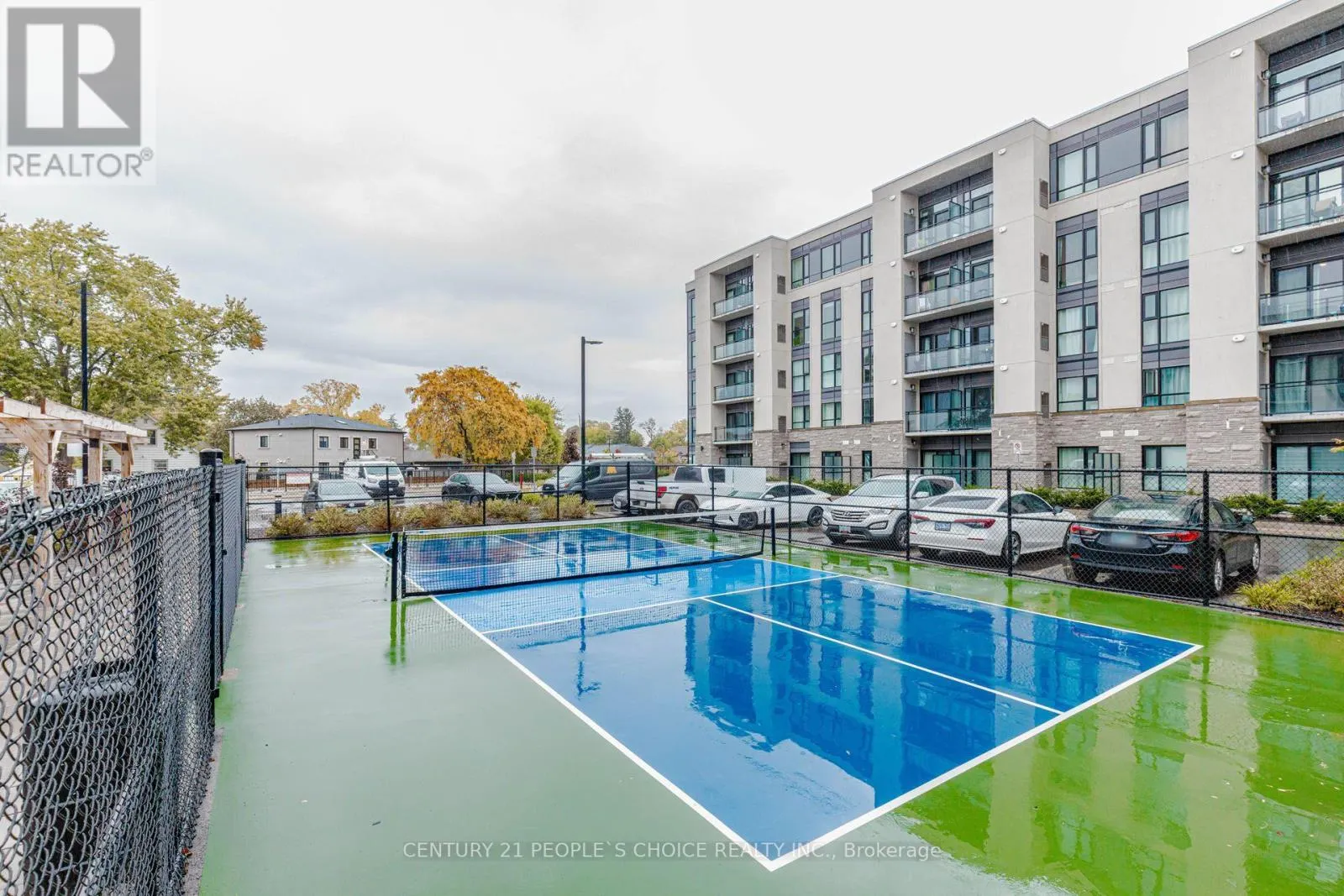 206 - 50 HERRICK AVENUE