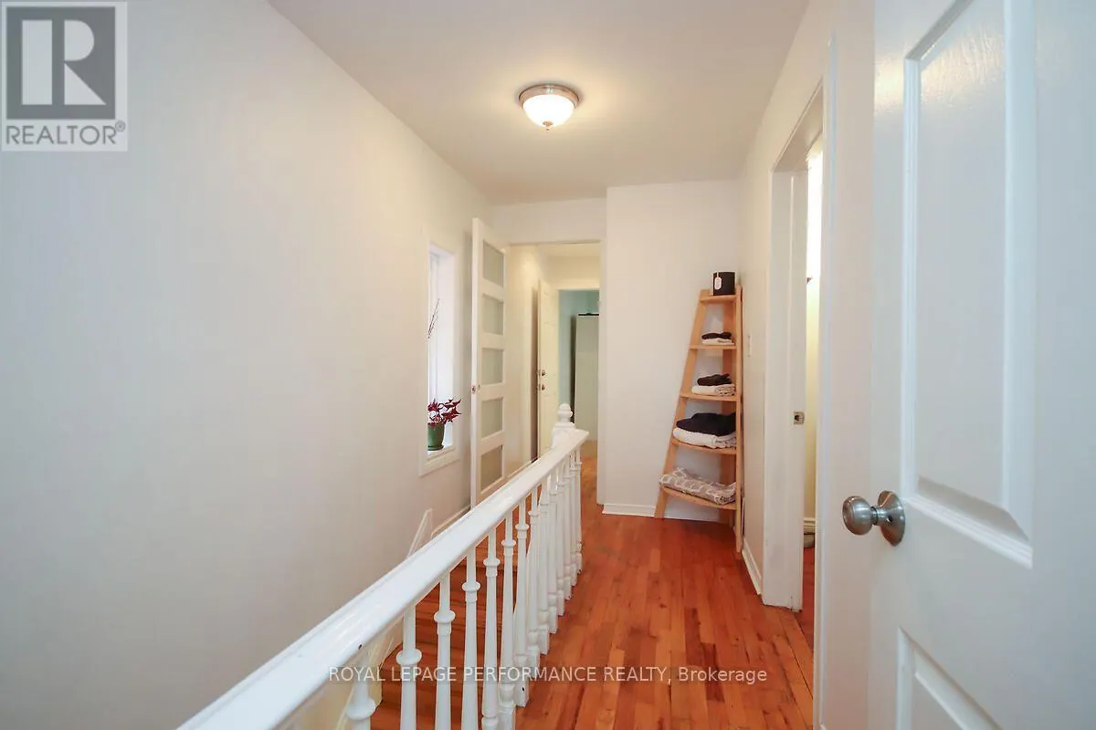 49 BAYSWATER AVENUE