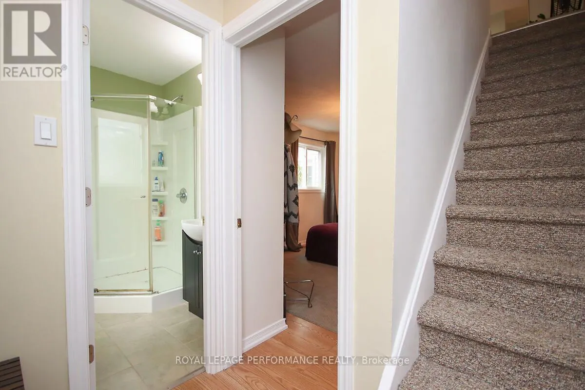 49 BAYSWATER AVENUE