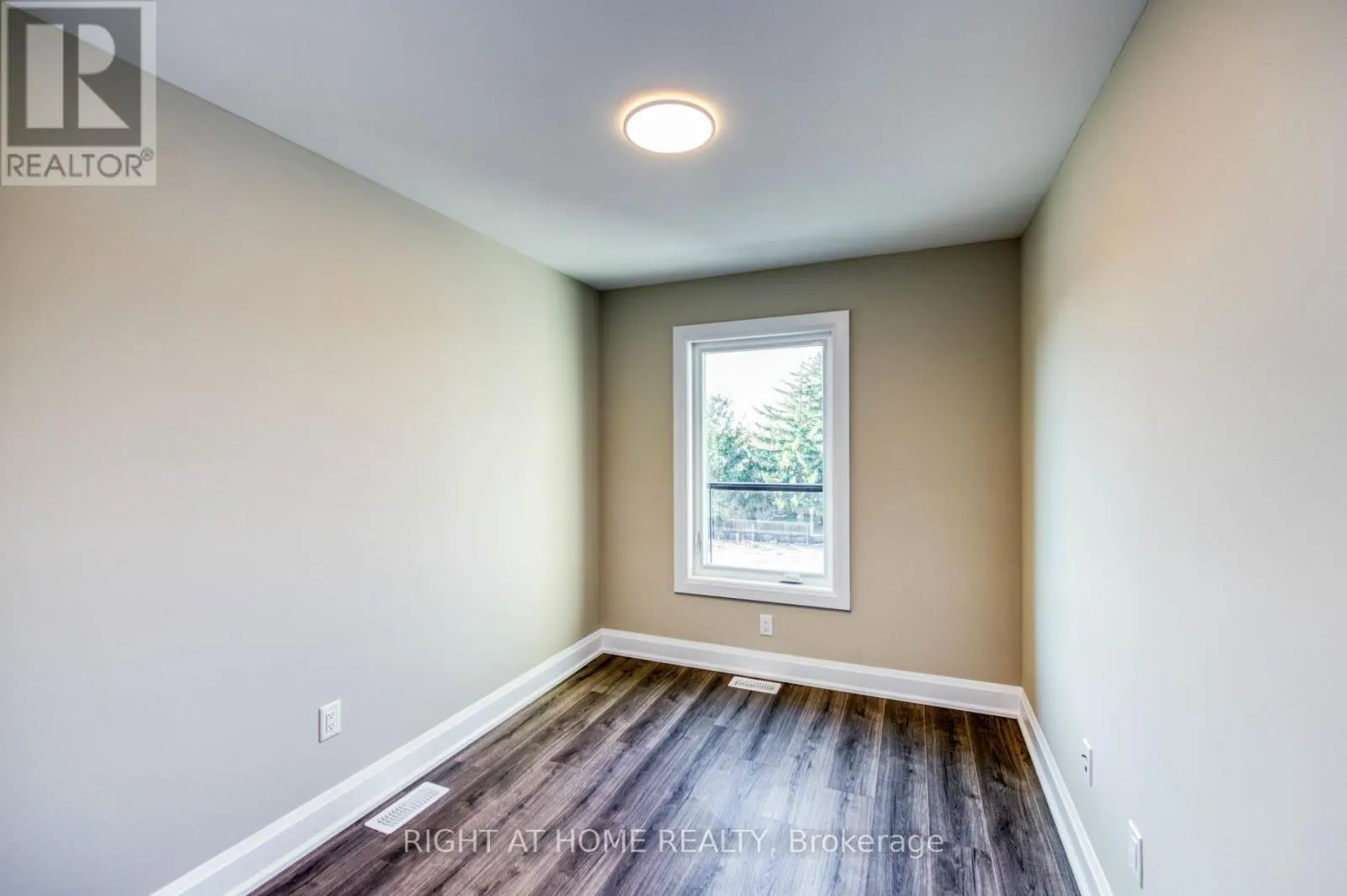 20 - 292 VINE STREET