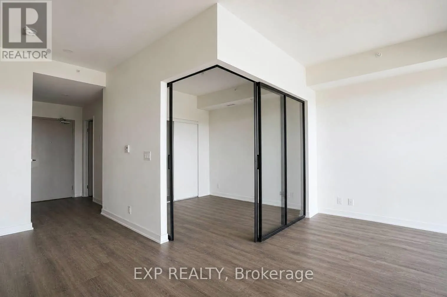 221 - 350 PRINCE CHARLES DRIVE S #221