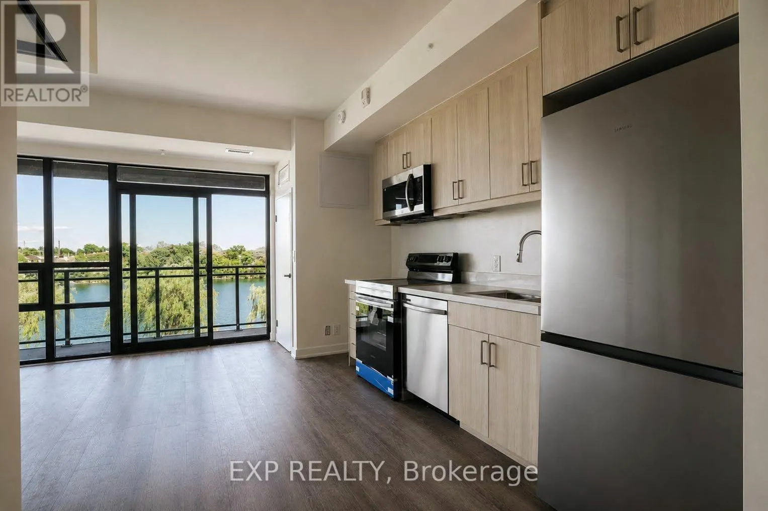221 - 350 PRINCE CHARLES DRIVE S #221
