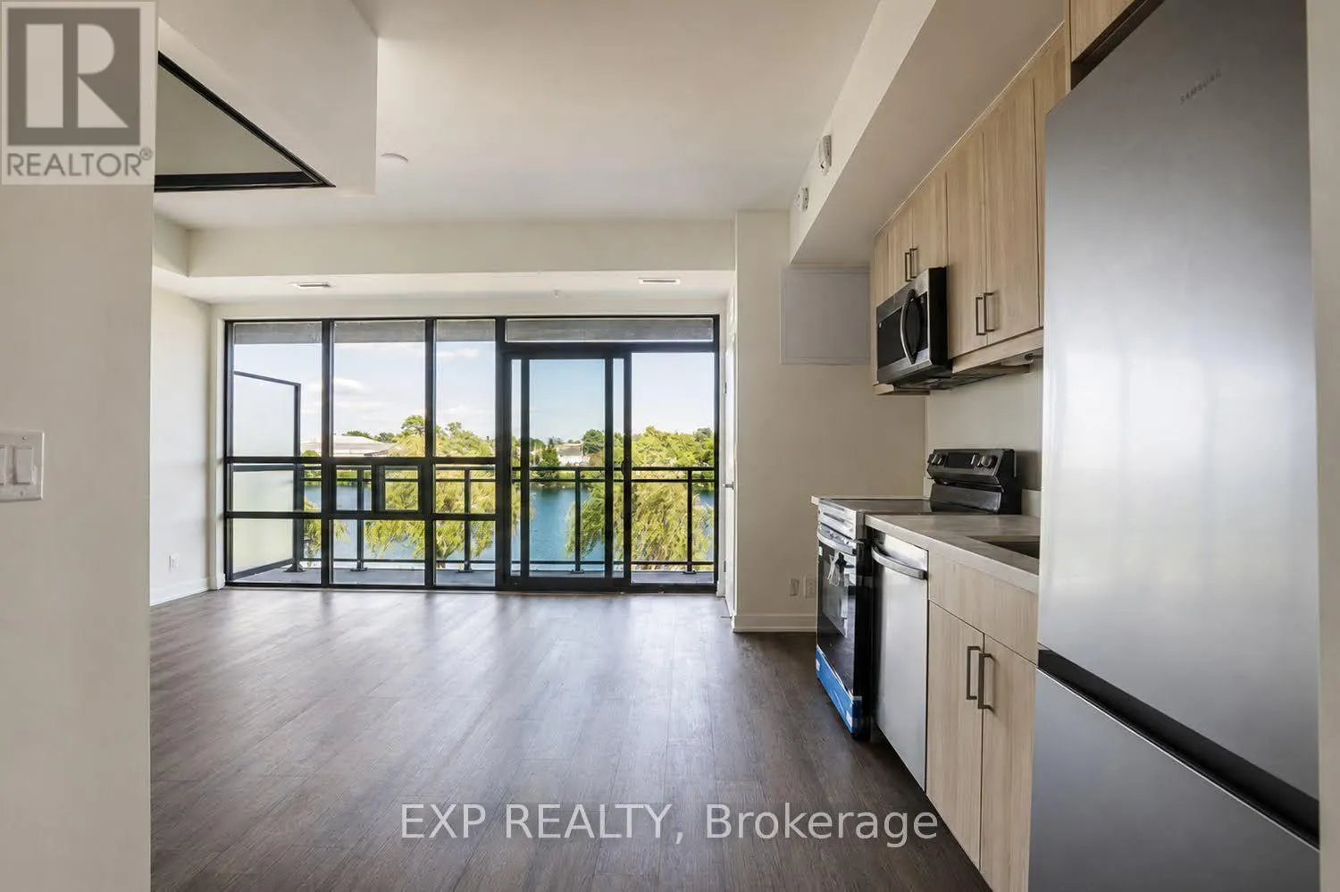 221 - 350 PRINCE CHARLES DRIVE S #221