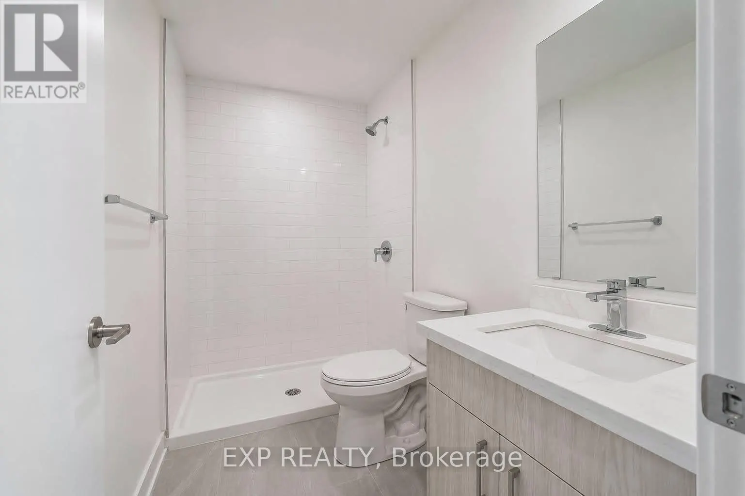221 - 350 PRINCE CHARLES DRIVE S #221