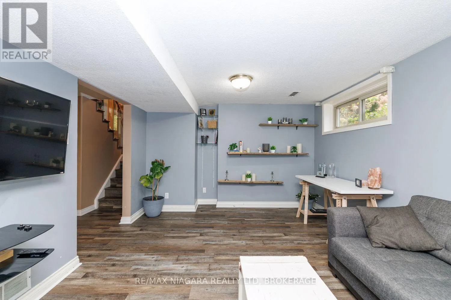 3360 BAKER CRESCENT